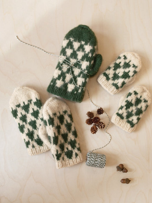 Strickpaket - Christmas Tree Mittens (DE)