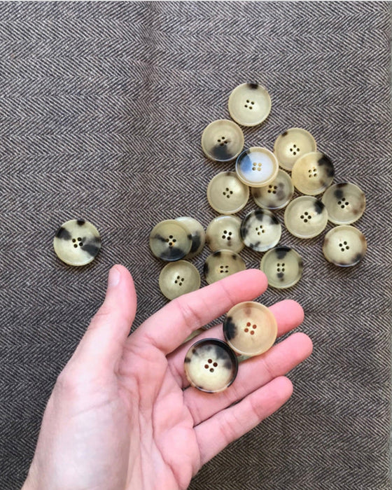 Retrosaria Horn Button 0502 / 25mm