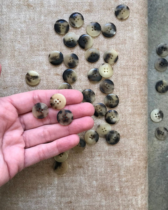 Retrosaria Horn Button 1106 / 15mm