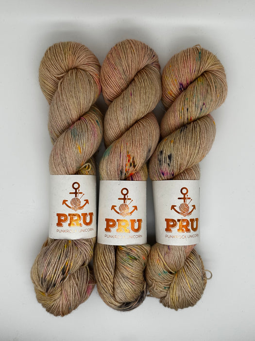 Pru Yarns ECO LYNN - handgefärbtes Garn aus Merino und Leinen