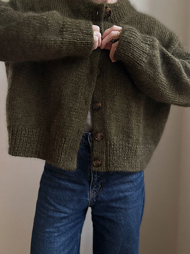 Cardigan No. 11 - Strickpaket (Hjelholts Håndværksgarn + Soft Silk Mohair)