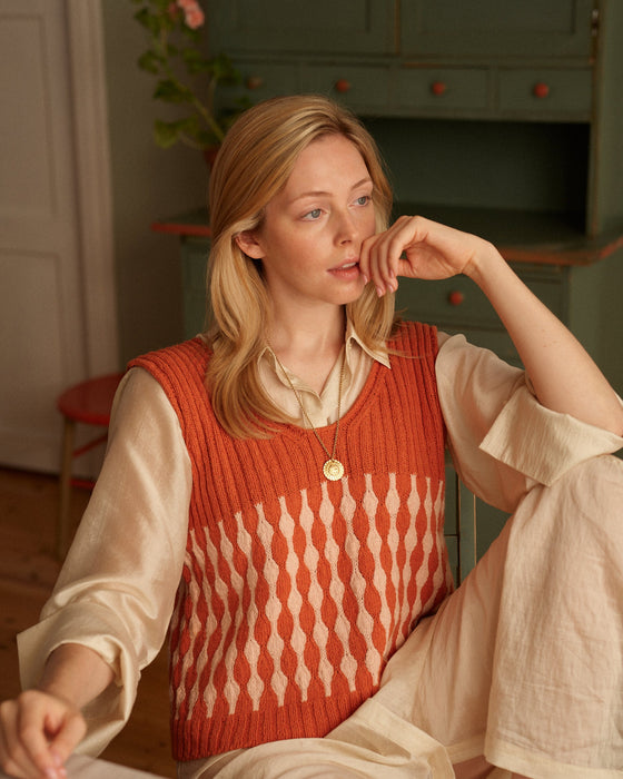 Laine Magazine Issue 29: Damson