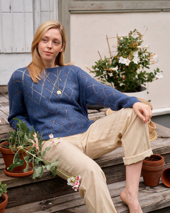 Laine Magazine Issue 29: Damson