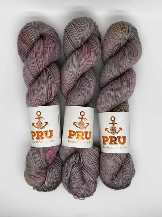 Pru Yarns ECO LYNN - handgefärbtes Garn aus Merino und Leinen