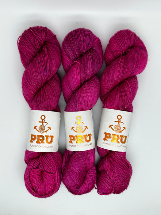 Pru Yarns ECO LYNN - handgefärbtes Garn aus Merino und Leinen