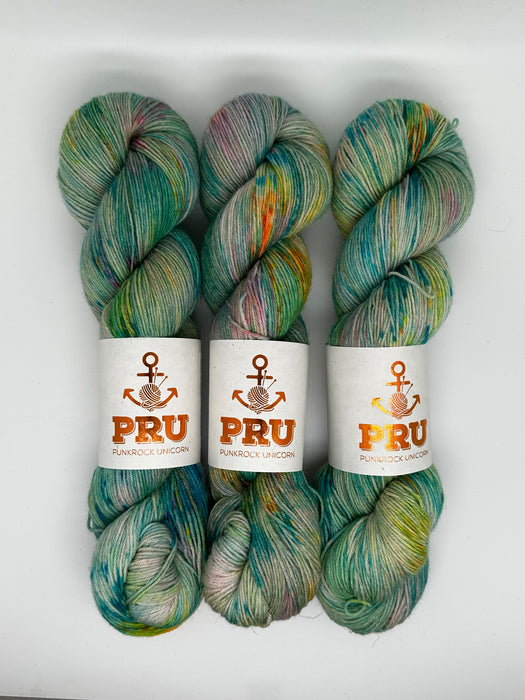 Pru Yarns ECO LYNN - handgefärbtes Garn aus Merino und Leinen