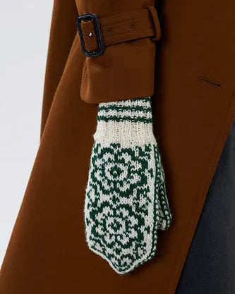 Strickpaket - Fäustlinge mit Orangenrosen in Finull