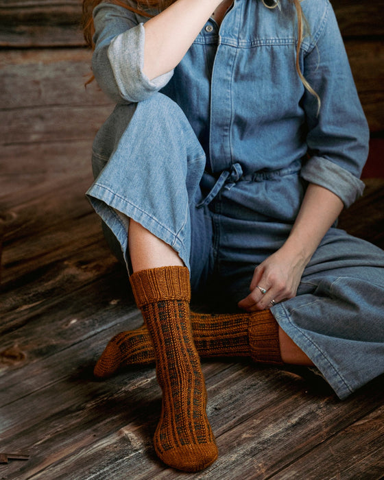 Unfolding Landscapes – 17 Knits for the Road. Publishing date is March 26