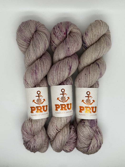 Pru Yarns ECO LYNN - handgefärbtes Garn aus Merino und Leinen