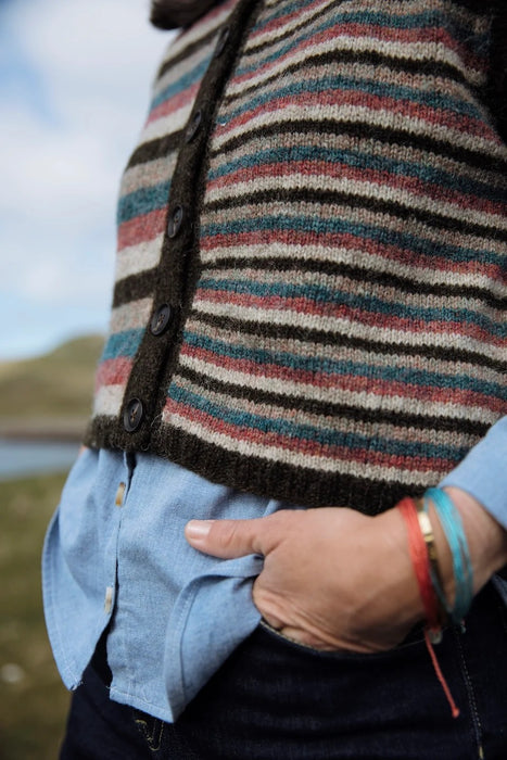 Preorder: Shetland Shades: Stories in Wool (Release: 24.09.26)