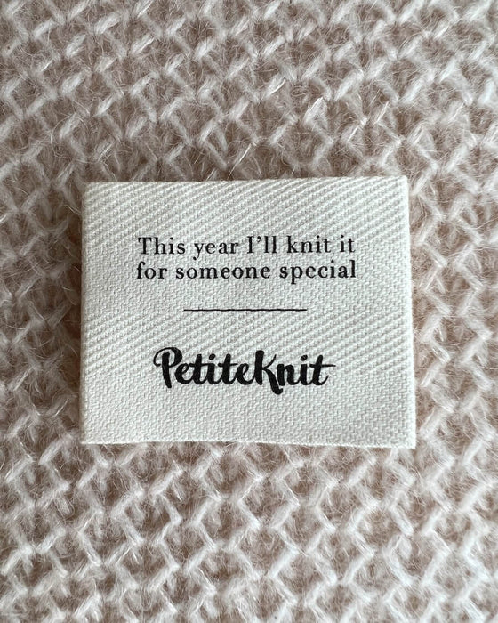 PetiteKnit Label